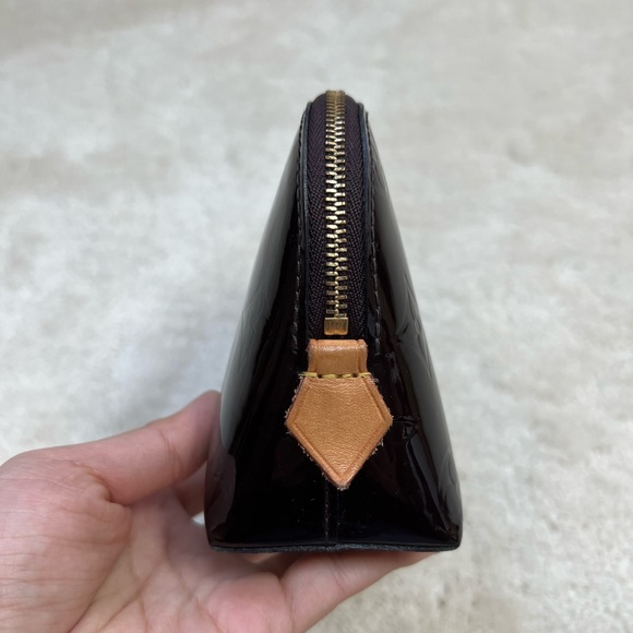 Authentic Louis Vuitton Monogram Vernis Pochette Cosmetic Pouch - Picture 6 of 16